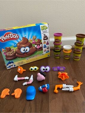 Play Doh Lil Poop Troop Set Fun Toy Create Learn Hasbro  Collect 30 +  Combos
